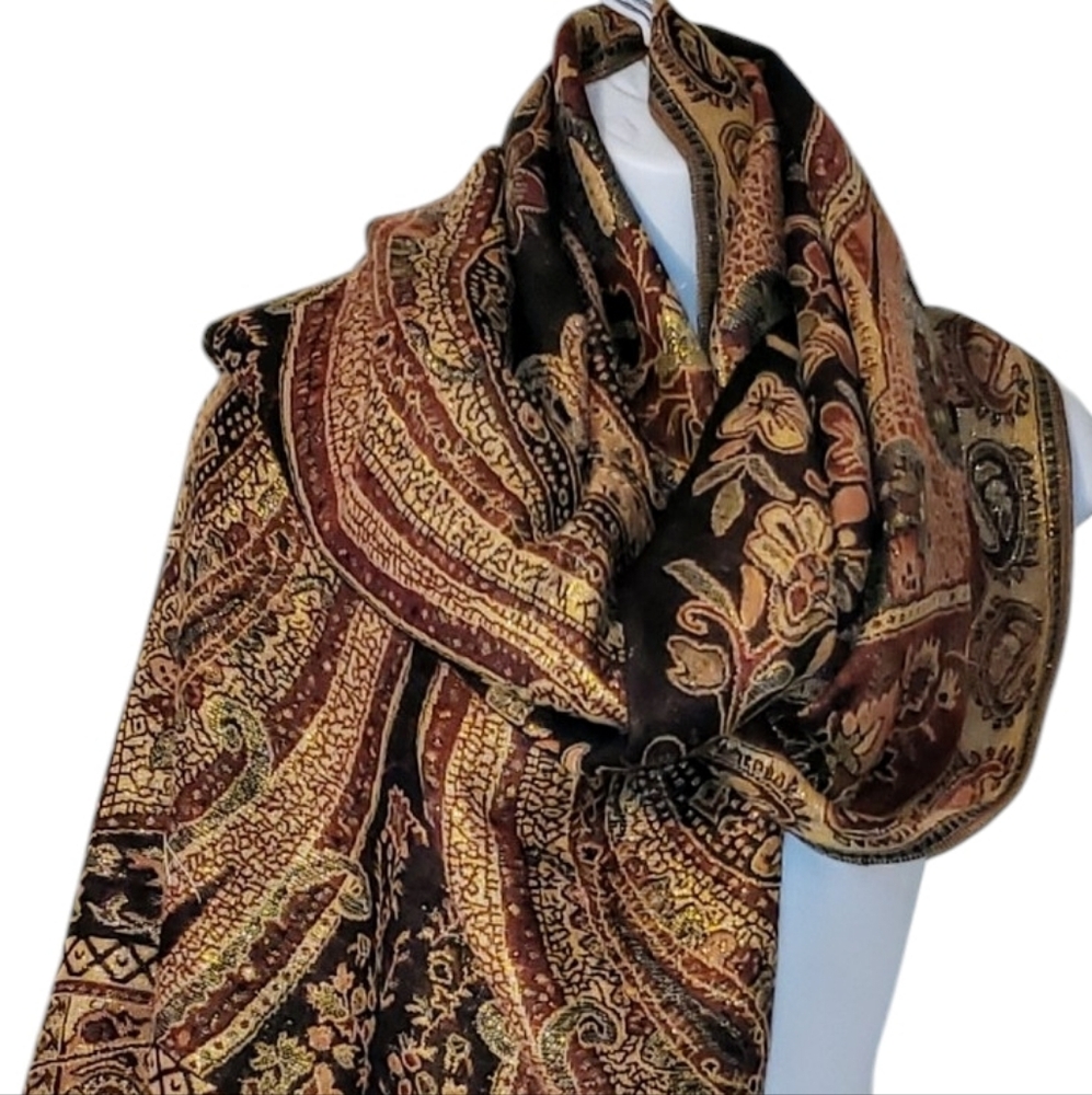 Gorgeous Rich Seasonal Women's Scarf/Wrap